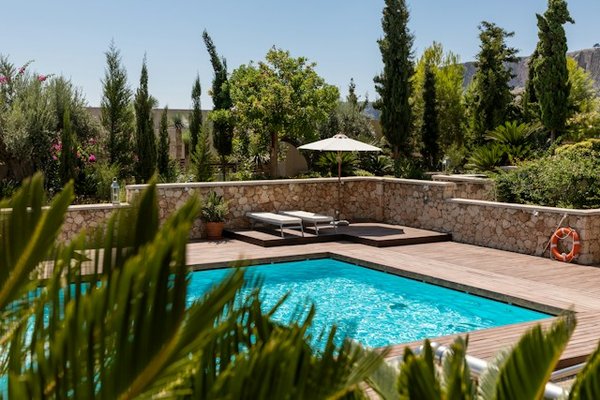 Quelles sont les idées pour aménager votre maison et votre jardin avec le choix d'un pisciniste à Chambéry ?